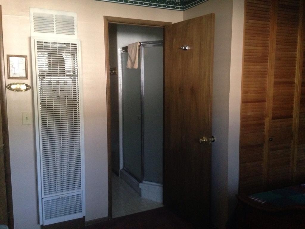 Switzerland Haus Bed And Breakfast Inn Big Bear Lake Quarto foto