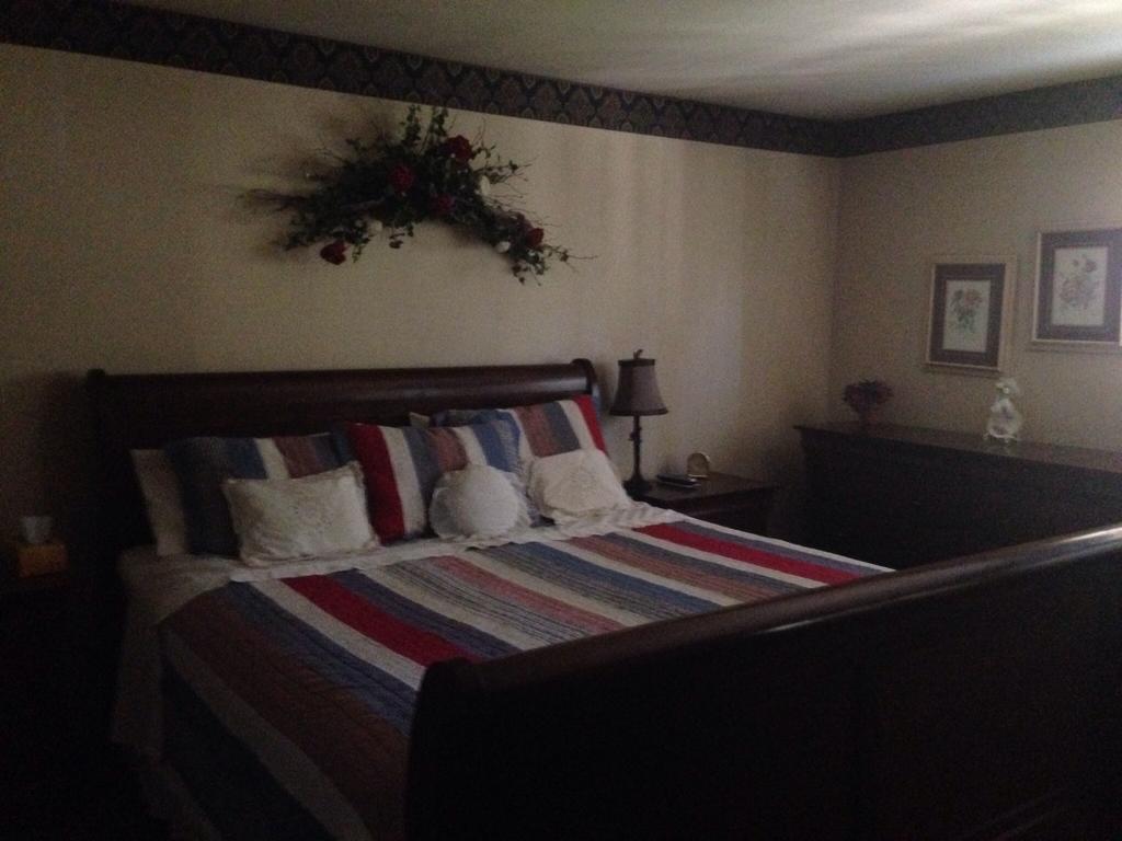 Switzerland Haus Bed And Breakfast Inn Big Bear Lake Quarto foto